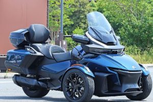 カンナムバイクで安定走行！三輪モデルの魅力と特徴紹介